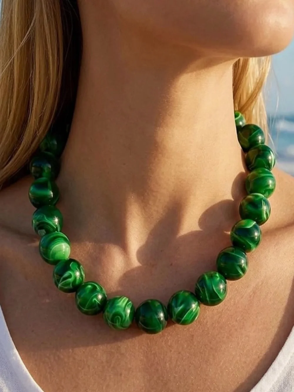 Green Beaded Marbled Necklace - Picture 1 of 8